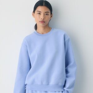 NWT Aritzia Dayflower Blue Perfect Crewneck Sweatfleece
